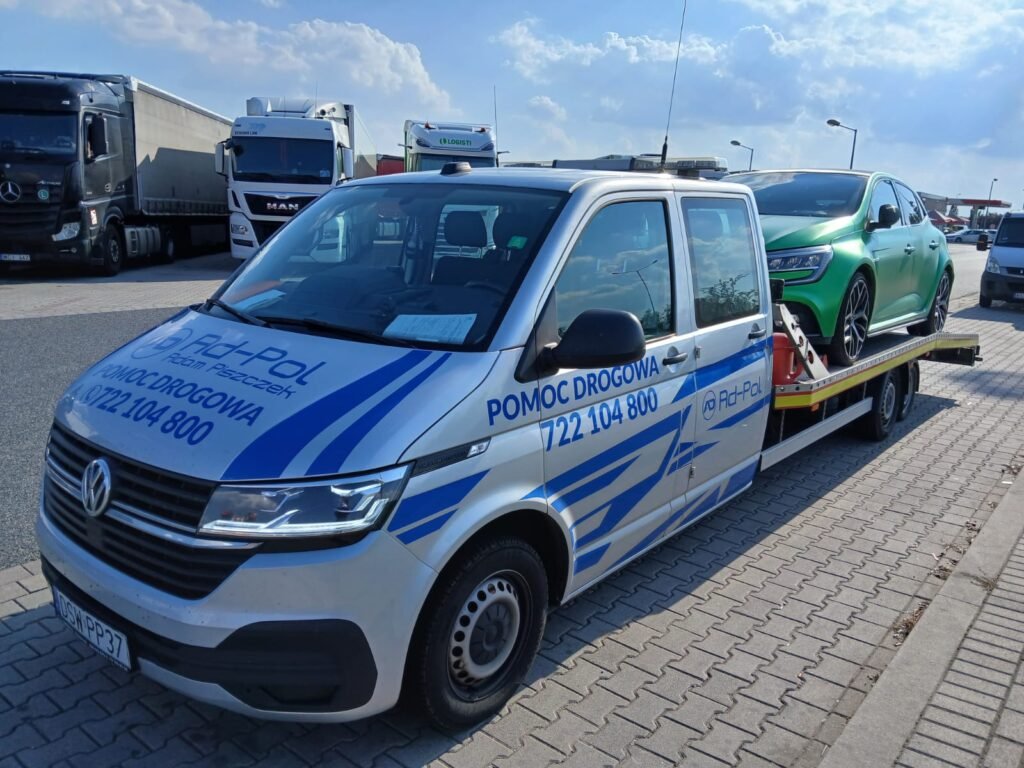 Laweta holująca auto osobowe, profesjonalne usługi holowania w Środzie Śląskiej.