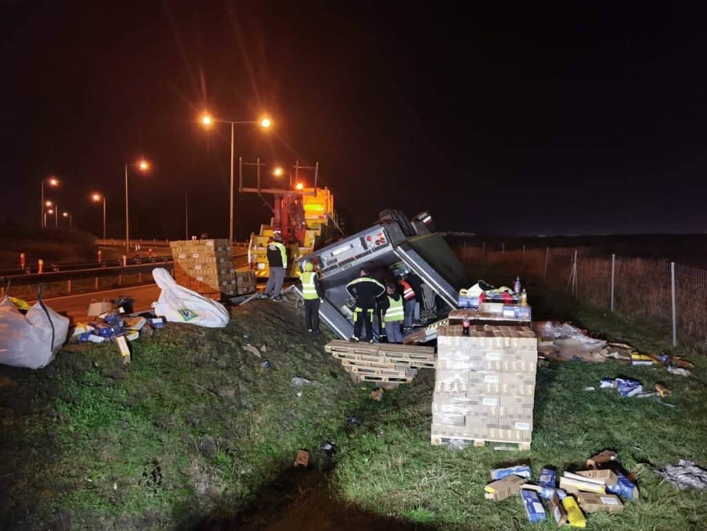 Pomoc drogowa Środa Śląska podczas holowania auta po kolizji na drodze